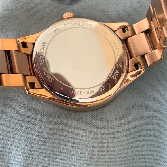 Michael Kors watch - Picture 7 of 8